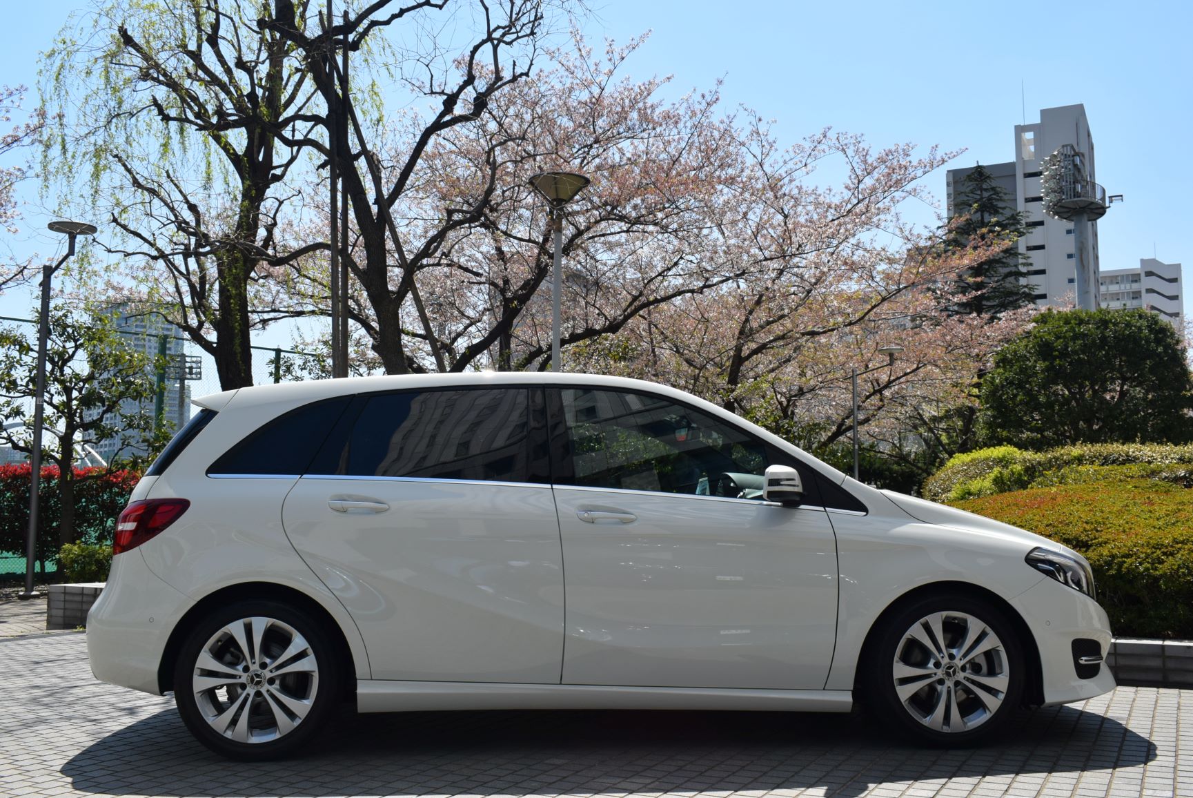 メルセデス・ベンツ B180 2