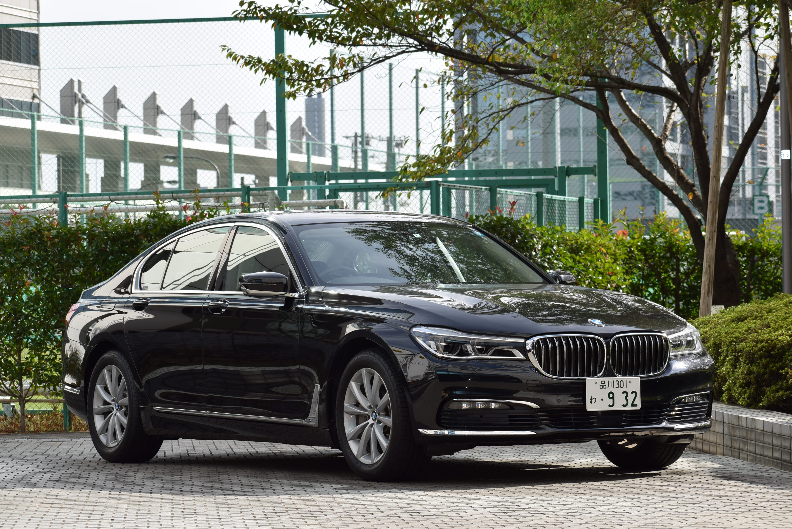 BMW 740i 1