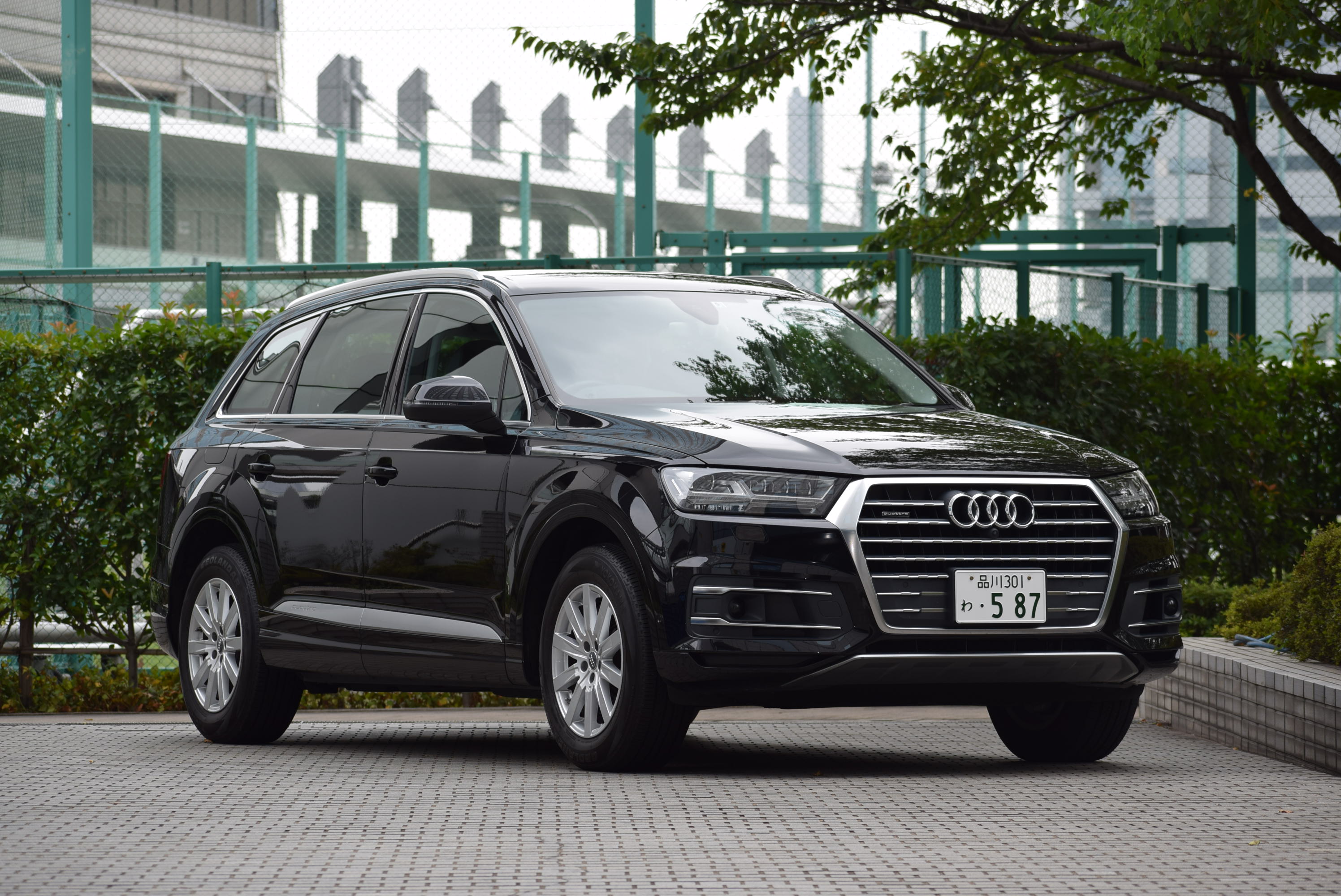 アウディ Q7 1