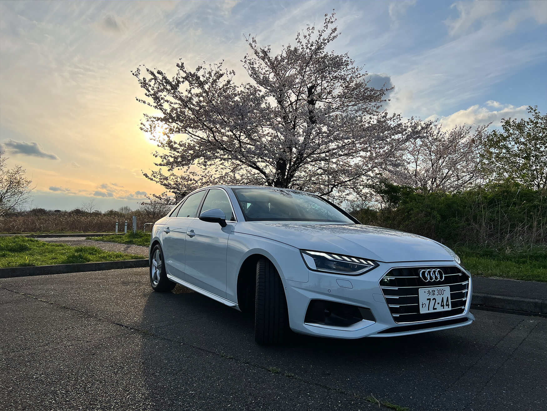 アウディ A4セダン 1