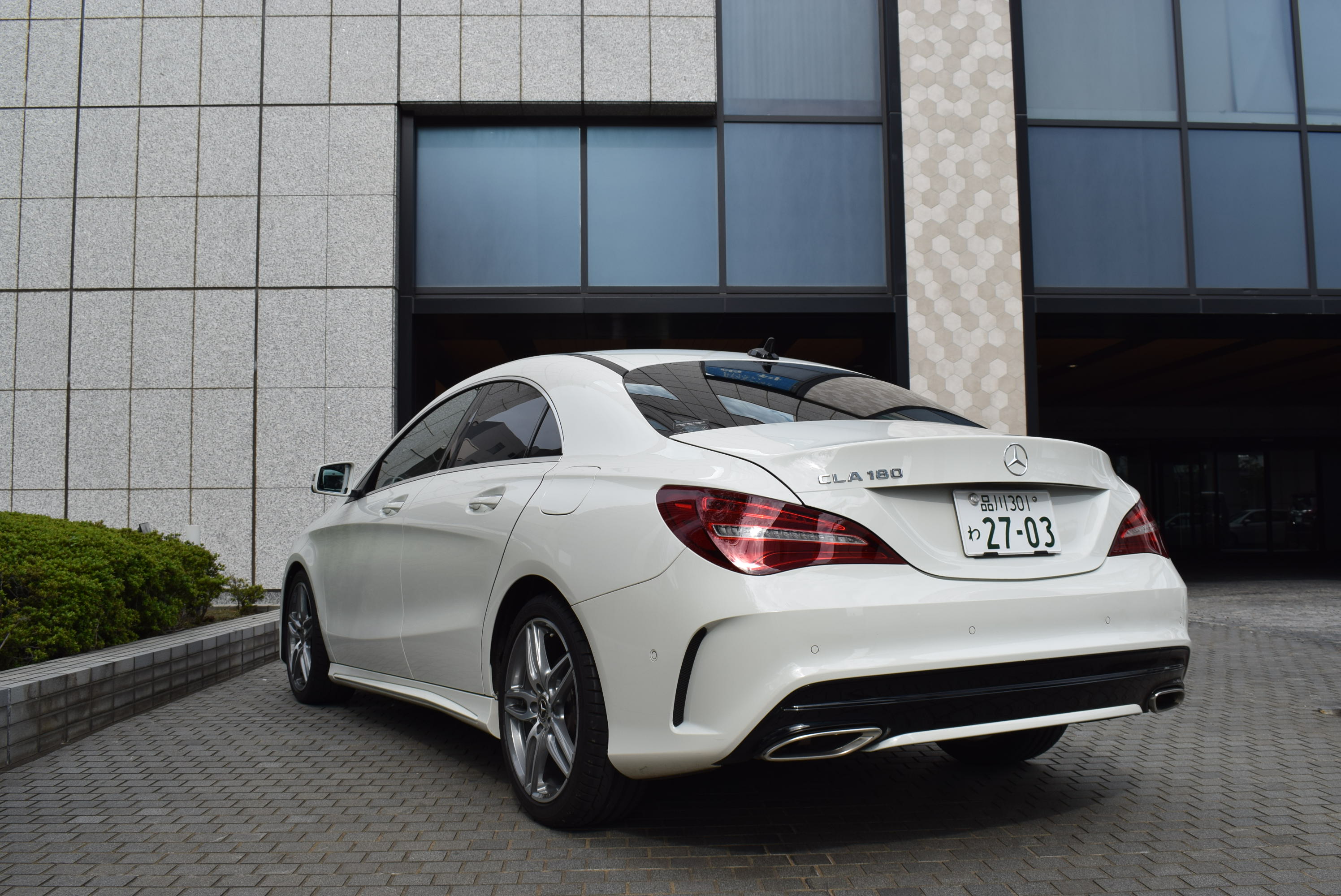 メルセデス・ベンツ CLA180 2