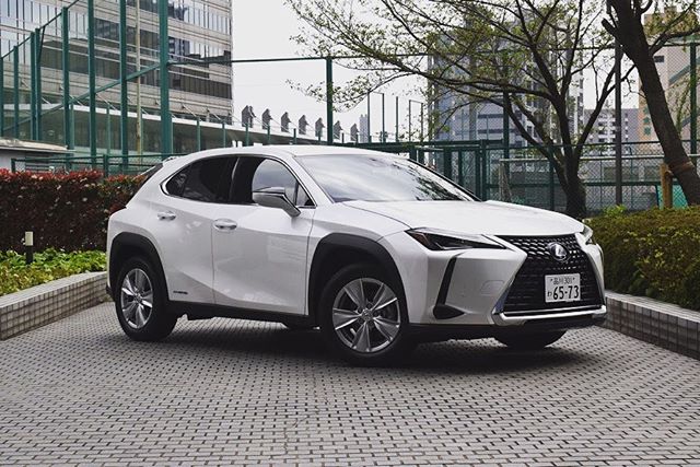 レクサスのコンパクトSUVホワイトカラーを導入しました^_^シートカラーもホワイトで高級感があります。国産高級車体感CP対象車6時間10,120円〜HPはプロフィールから:@tastech.inc#タステック#タステックレンタリース#オリックス#オリックスレンタカー#レンタカー#国産車#レクサス#ux#ux250h #高級車#輸入車#外車#天王洲#天王洲アイル#天王洲パークサイドビル #suv #suv女子 #レクサス女子#羽田空港#羽田空港店#haneda#hanedaairport